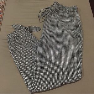 NWOT The Jogger Pant White House Black Market Sz 8